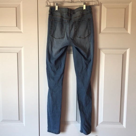 Bullhead Denim Co.mid rise jeggings - Picture 2 of 3